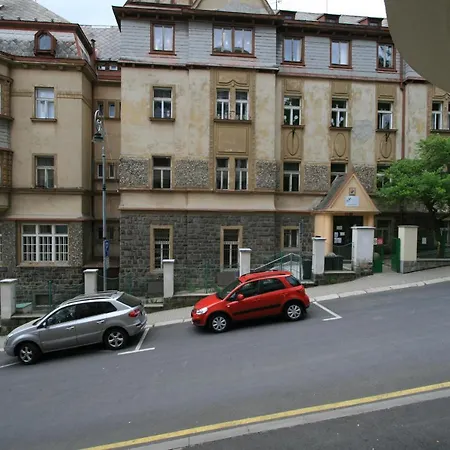 아파트 No. 48a Svahova 30 *